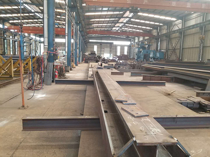 圓柱、箱型柱、十字形柱