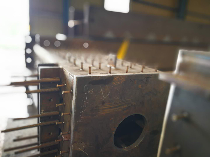 圓柱、箱型柱、十字形柱