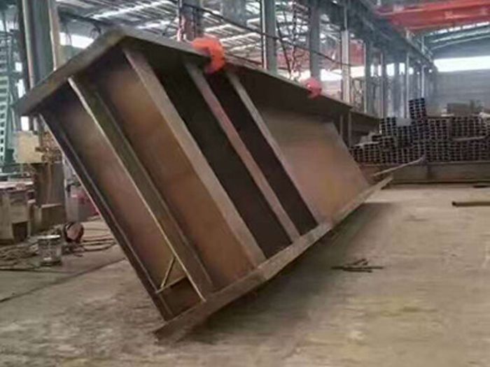 H型鋼梁、格構(gòu)柱